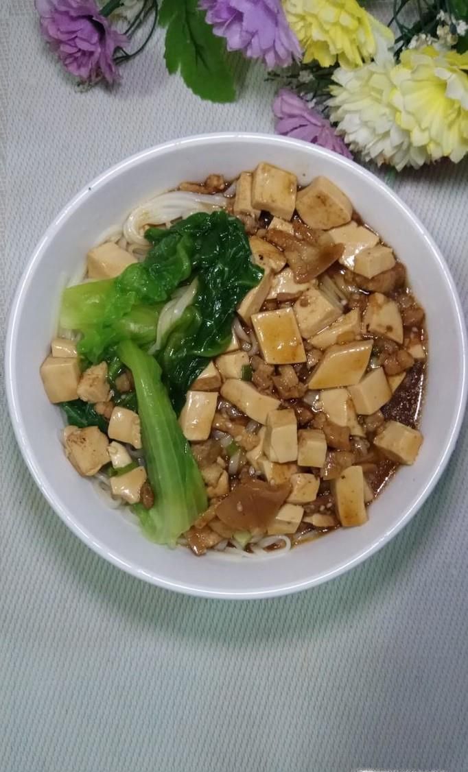 怎样做美味的豆腐肉炸酱拌面？