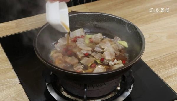 大蒜炒咸肉怎么做 大蒜炒咸肉怎么做好吃