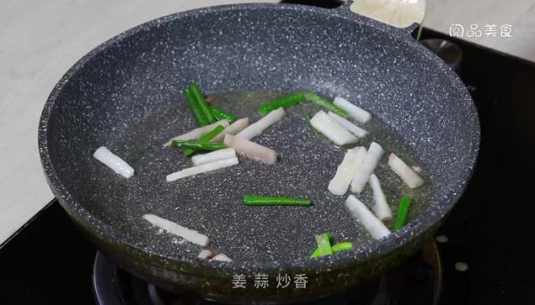 酸笋紫苏鱼的做法 酸笋紫苏鱼怎么做