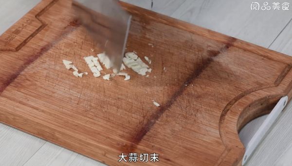 榨菜炒香肠的做法 榨菜炒香肠怎么做