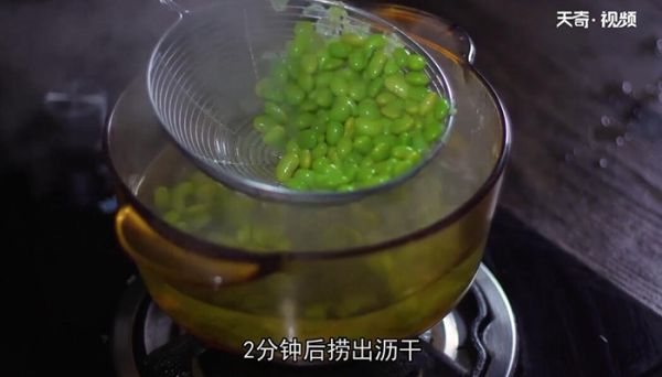 茄子烧毛豆的做法 茄子烧毛豆怎么做