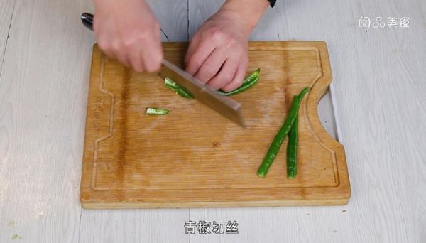 青椒茄子鸡蛋的做法 青椒茄子鸡蛋怎么做