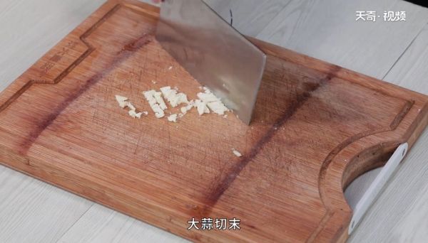 胡萝卜怎么做好吃 素炒胡萝卜该怎么做