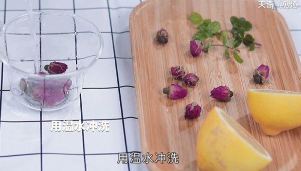 玫瑰解郁茶怎么做 玫瑰解郁茶制作方法