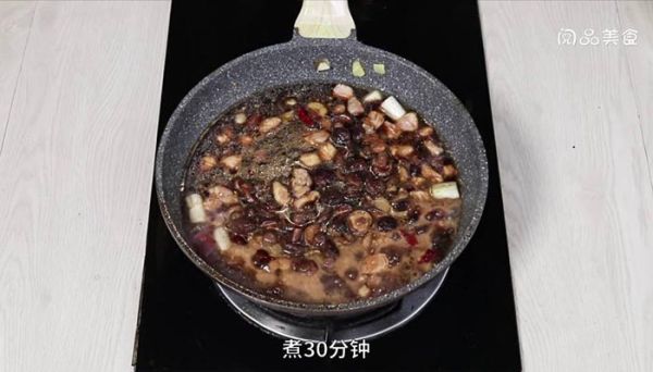 香菇炖鸡脯肉 香菇炖鸡脯肉的做法