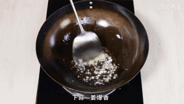 雪里蕻炒绿豆芽做法  雪里蕻炒绿豆芽怎么做