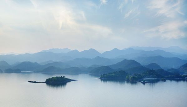 杭州旅游景点有哪些景点 杭州旅游景点有哪些景点推荐