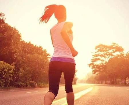 跑步锻炼的最适宜时间段是何时？