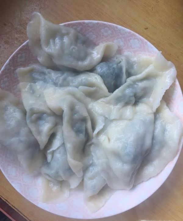 冰冻水饺怎么煎 速冻水饺能直接炸着吃吗？