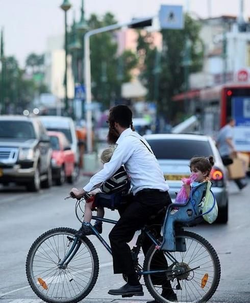 自行车、电动车如何过十字路口