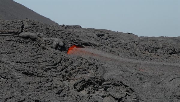 火山喷发是怎样形成的 火山喷发的形成过程