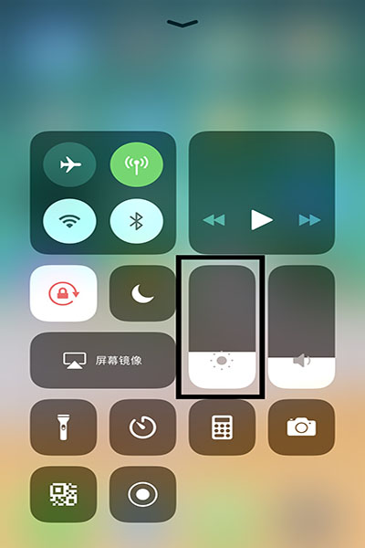 iPhone中使用夜览模式的具体操作方法