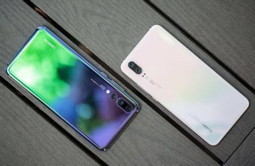 三星Galaxy P30和华为P20哪个好？性价比全面对比